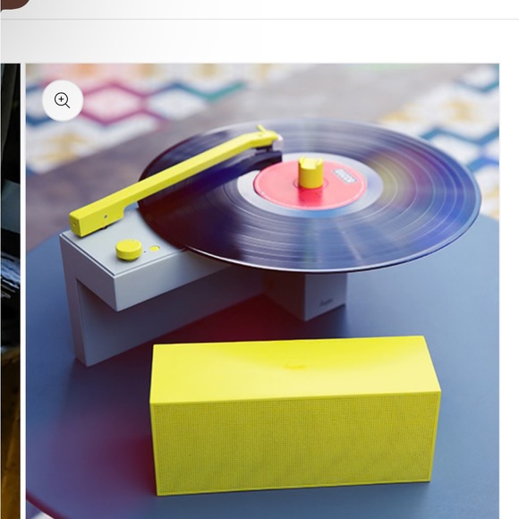 HYM Duo Turntable with a Detachable Bluetooth Speaker - Picture 5 of 5